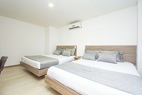 Novus Laureles