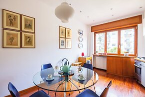 Colonna Classic Style Apartment