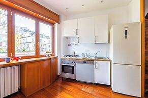 Colonna Classic Style Apartment