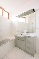 Colonna Classic Style Apartment