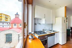 Colonna Classic Style Apartment