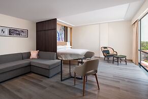 Courtyard By Marriott Goa Colva