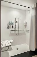 Courtyard by Marriott Milwaukee Brookfield at Poplar Creek