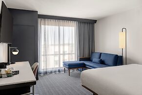 Courtyard by Marriott Milwaukee Brookfield at Poplar Creek