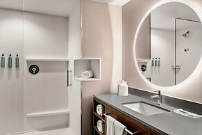 Courtyard by Marriott Milwaukee Brookfield at Poplar Creek