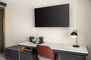 Courtyard by Marriott Milwaukee Brookfield at Poplar Creek