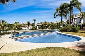 Calahonda Easy Apartment With Pool - Ref 124