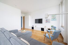 Family Apartment in Center by Renters