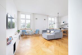 Family Apartment in Center by Renters