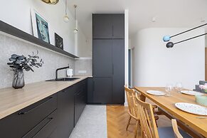 Family Apartment in Center by Renters