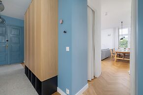 Family Apartment in Center by Renters