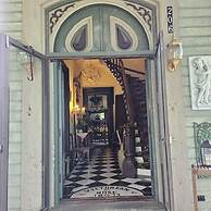 1873 Victorian Rose B & B