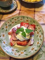 1873 Victorian Rose B & B