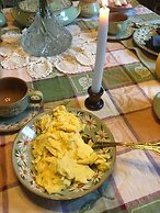 1873 Victorian Rose B & B