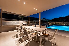 Terra Petra Luxury Villas - Gaia Villa