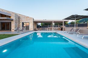 Terra Petra Luxury Villas - Gaia Villa