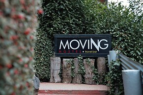 Moving Hostel Travel Bar