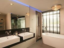 Ratana Platinum Resort