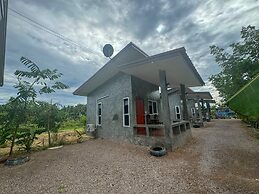 Toraneethai Homestay Amphawa