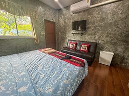 Toraneethai Homestay Amphawa