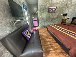 Toraneethai Homestay Amphawa