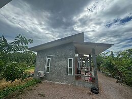 Toraneethai Homestay Amphawa