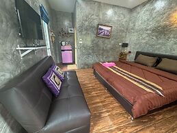 Toraneethai Homestay Amphawa