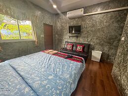 Toraneethai Homestay Amphawa