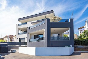 Sauna & Jacuzzi Apartment Rossa