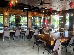 Capital O 89333 Musse Hotel