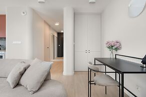 Nad Rzeką & Parking by Renters Prestige