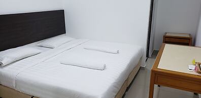 S ROSE HOTEL SEPANG