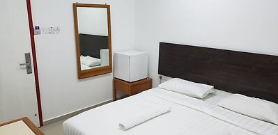 S ROSE HOTEL SEPANG