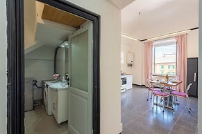 Piazza Colombo House Historic Center