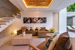 Swan Villas in Seminyak