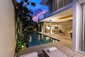 Swan Villas in Seminyak