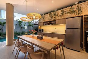 Swan Villas in Seminyak