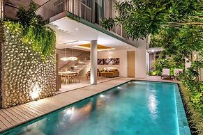 Swan Villas in Seminyak