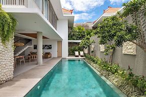 Swan Villas in Seminyak