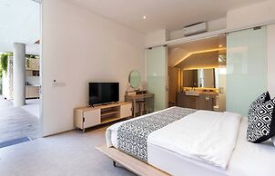 Swan Villas in Seminyak