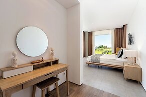 Swan Villas in Seminyak