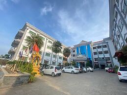 Rock Royal Hotel & Resort