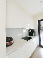 Daisy Homestay - Vinhomes Sky Lake