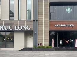 Daisy Homestay - Vinhomes Sky Lake