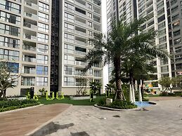 Daisy Homestay - Vinhomes Sky Lake