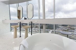 Vilnius TV Tower Apartments DEBESYS
