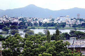 Majestic Hotel and Restro