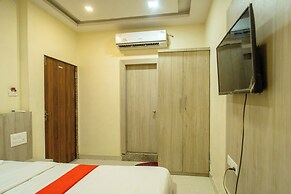 Majestic Hotel and Restro