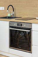 Cozy Apartment for 4 by Renters