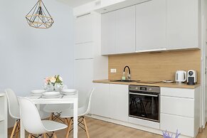 Cozy Apartment for 4 by Renters